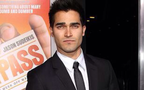 [图]《嘿咻卡》（hall pass）首映礼演员采访Gerry#Tyler Hoechlin#少狼德叔年轻时真的好帅！