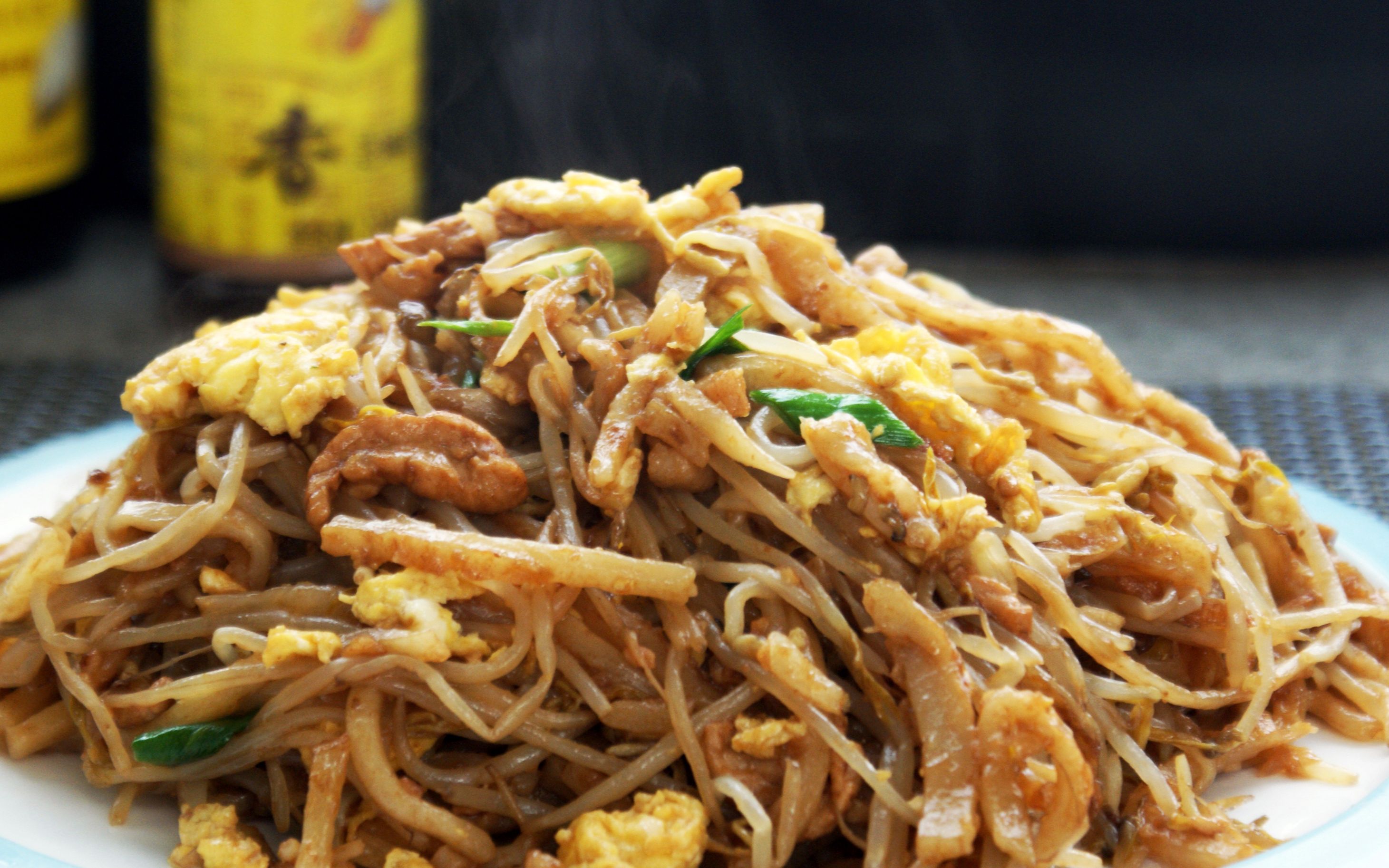 活动  家常传统炒焖饼,酱香味的,饼丝劲道不粘牙,地道的老味道