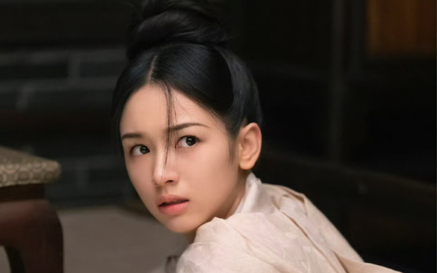 于正剧里周也——美的不需要浓妆艳抹