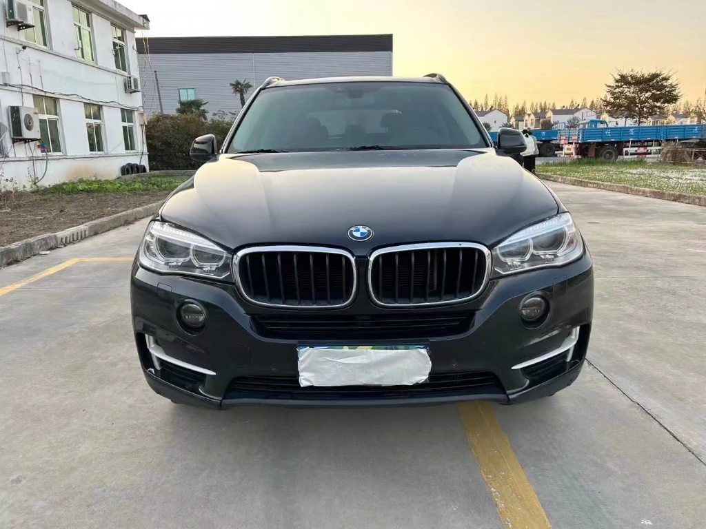 53w,15年宝马x5,3.0t四驱至尊商务型