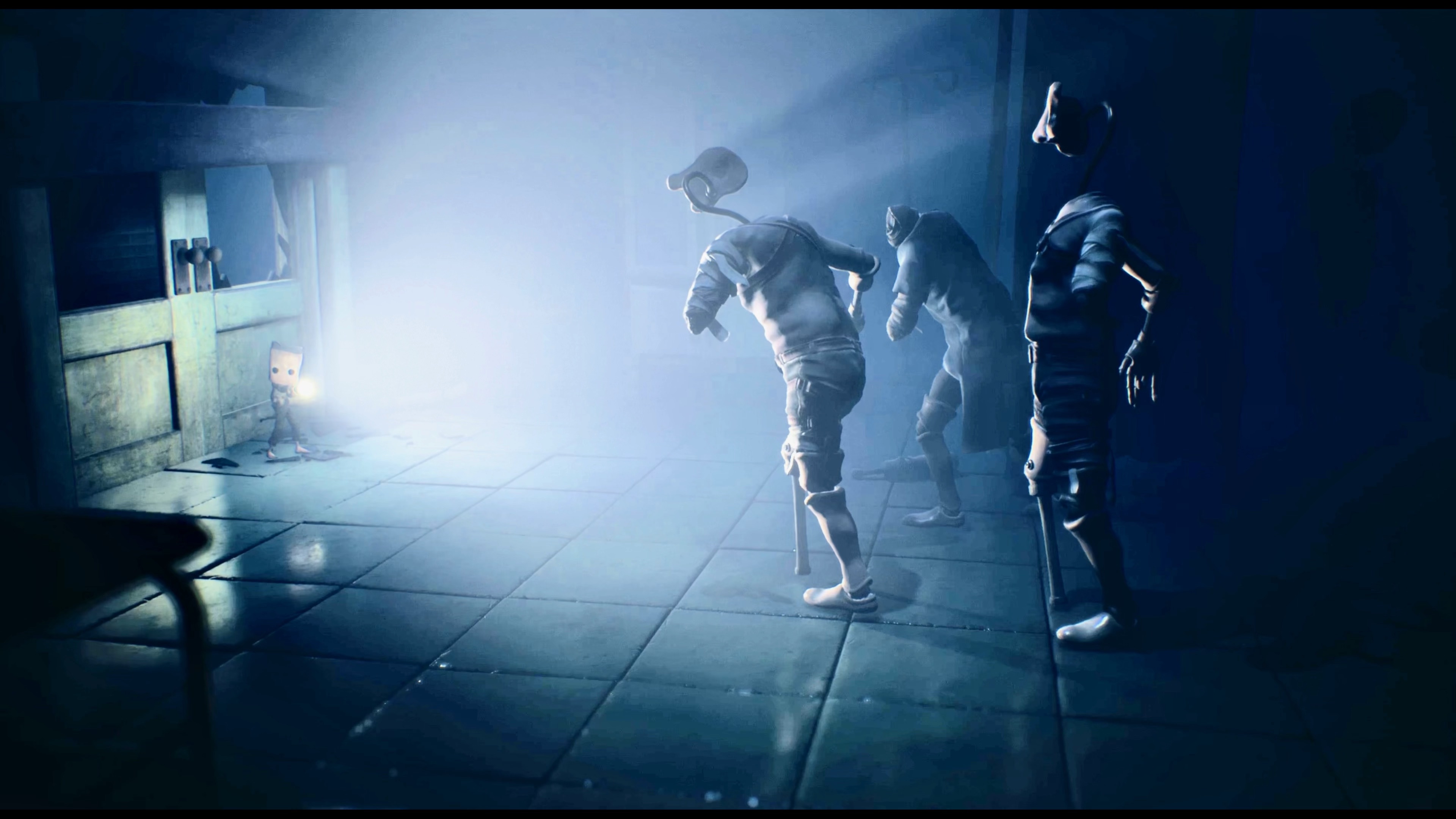 小小梦魇2医院篇,手电筒与奇怪的病人