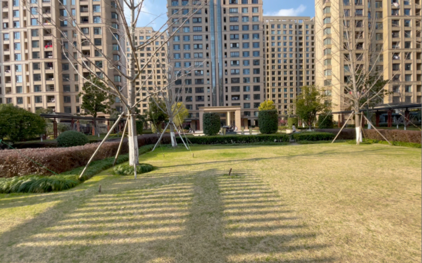 唐镇 浦发罗兰翡丽 97平方 三室两厅一厨一卫 南北通透 出售 930w