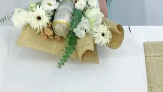 男士花束教程 夏日最治愈的色系 静莎花艺学校 花艺 男士花束 哔哩哔哩 Bilibili 男士花束教程 夏日最治愈的色系 静莎花艺学校 花艺 男士花束 哔哩哔哩 Bilibili
