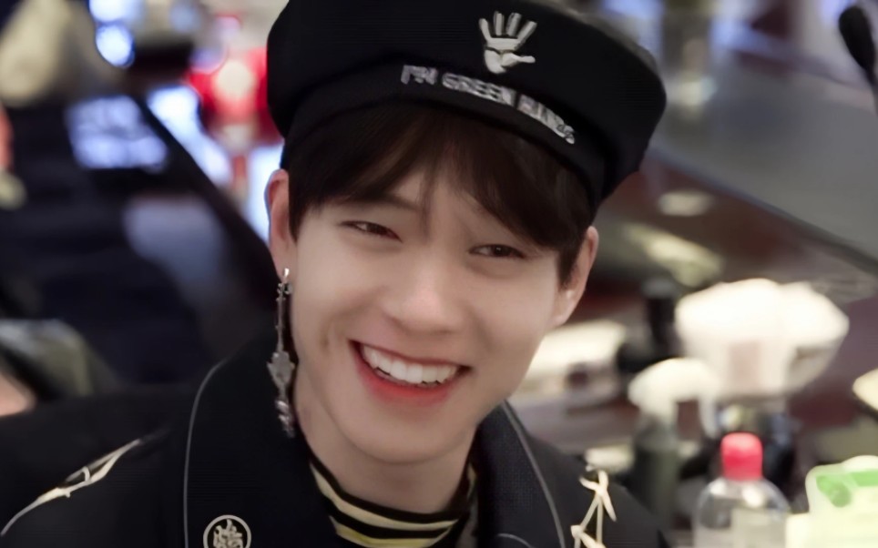 【颜值向】来看韩系美男大勋花