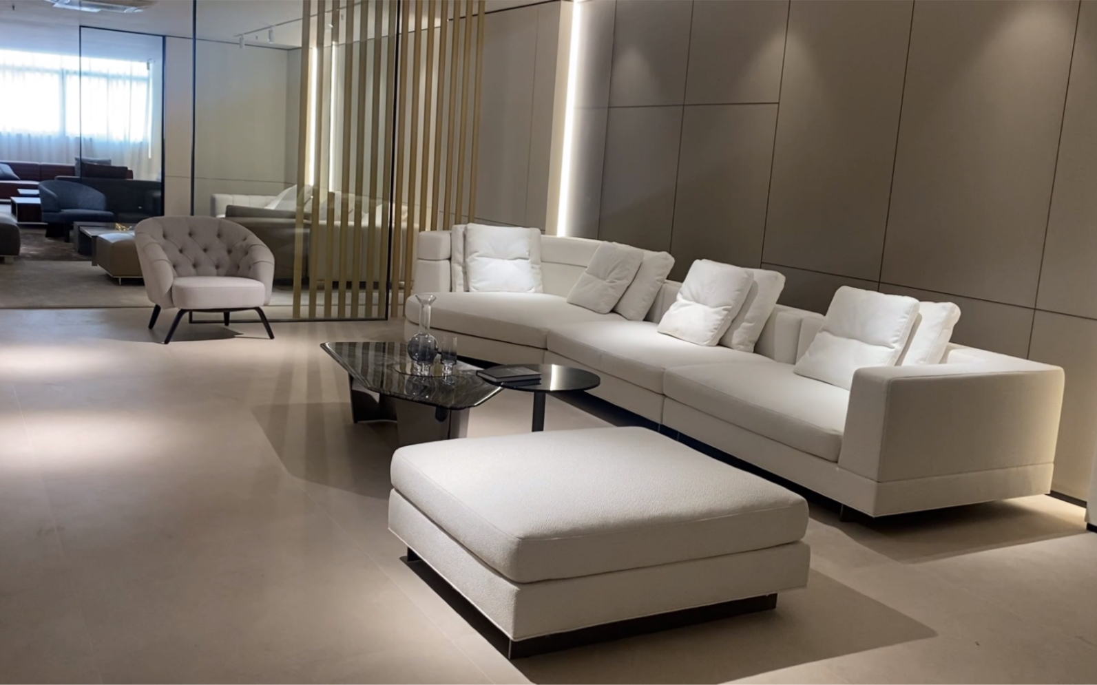 搞不懂 家具工厂干嘛要搞展厅?