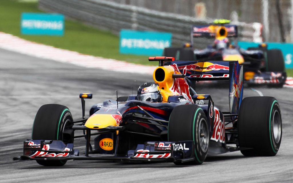 【rfactor】红牛rb6跑红牛环(画质极差警告!