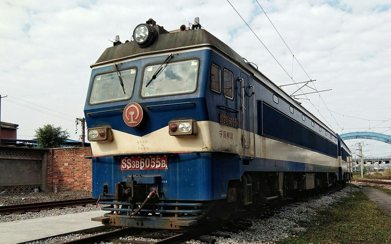 日本车迷拍摄的韶山3b型电力机车_哔哩哔哩_bilibili