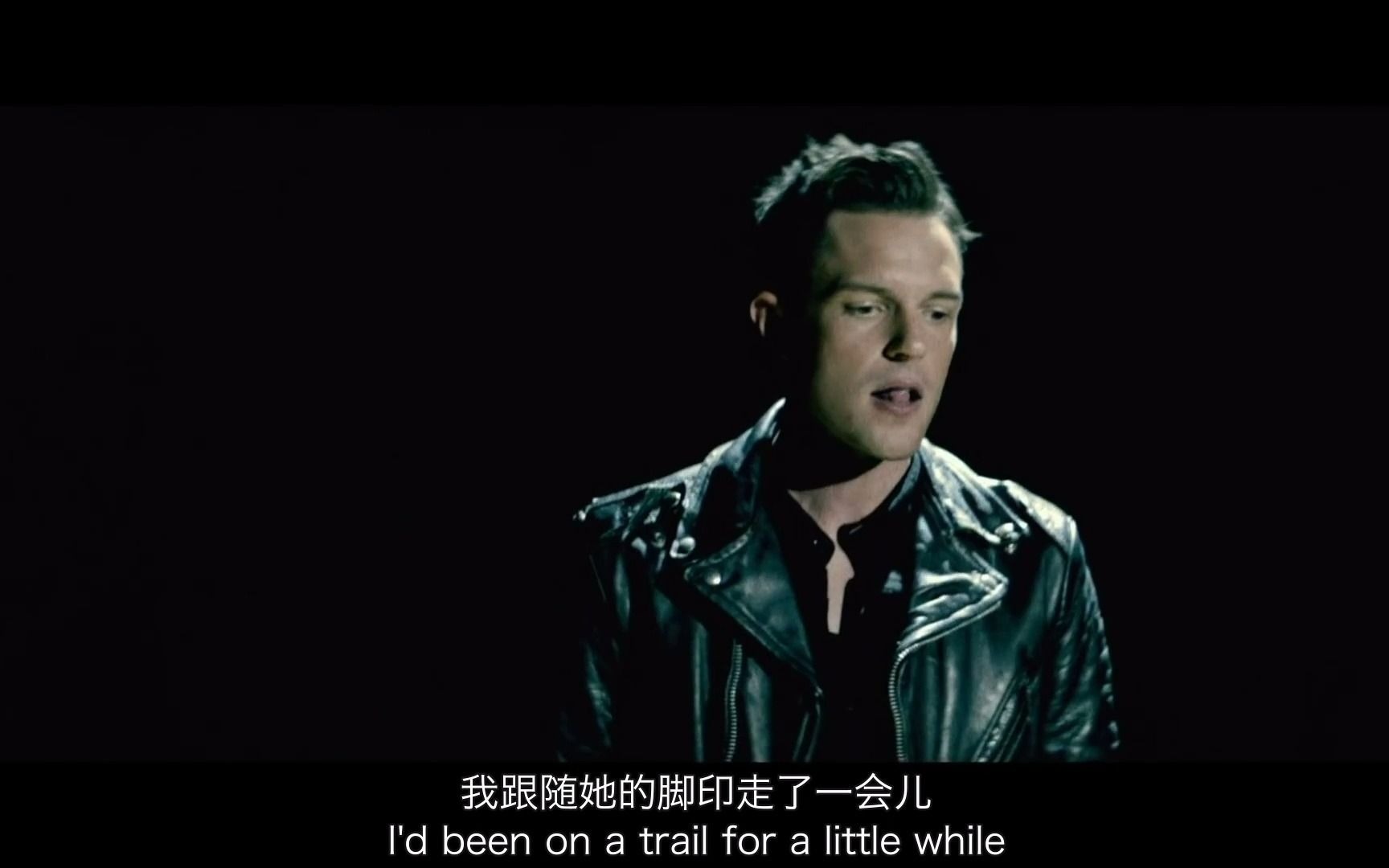 [图]【中英字幕】The Killers - Runaways（Official Music Video）