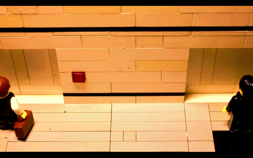 [图]乐高电梯事故 Lego Elevator Accident