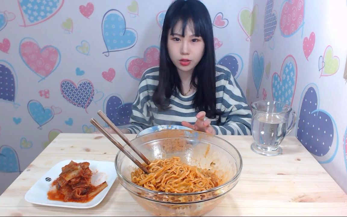 硬币 收藏 吃播搬运工,只搬运无字幕无剪辑原片,想