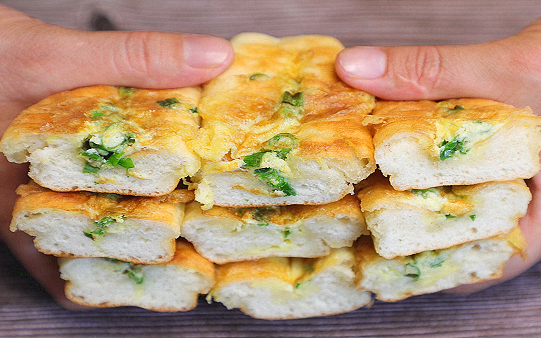 鸡蛋灌油条,农村大叔靠这个富裕起来了,配方做法告诉你