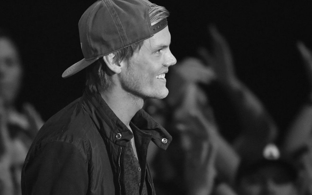 【纪念】avicii逝世2周年 1989-2018(avicii the nights(yuxiliary