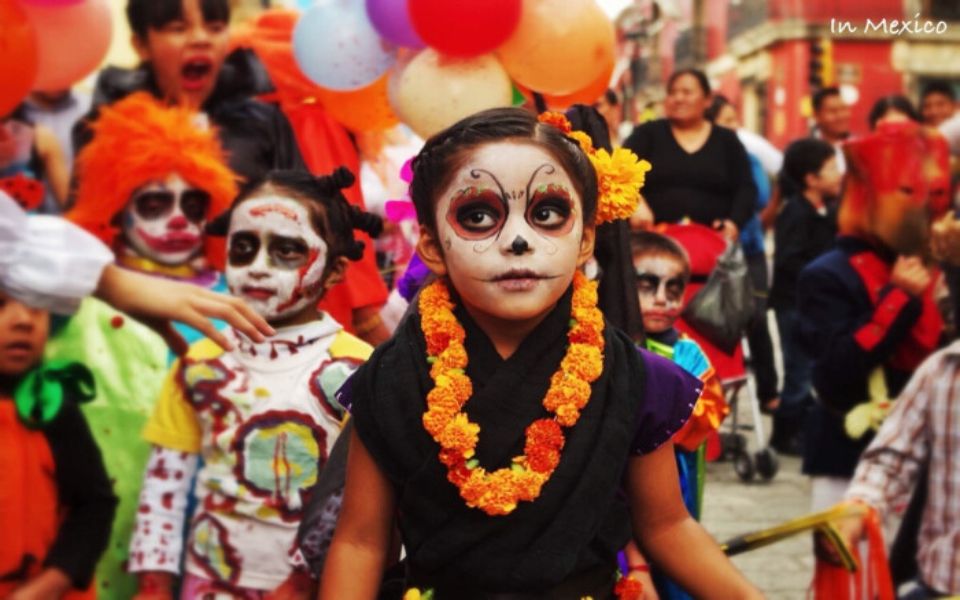 [图]【中西字幕】4分钟带你认识墨西哥节日—亡灵节El Día de los Muertos