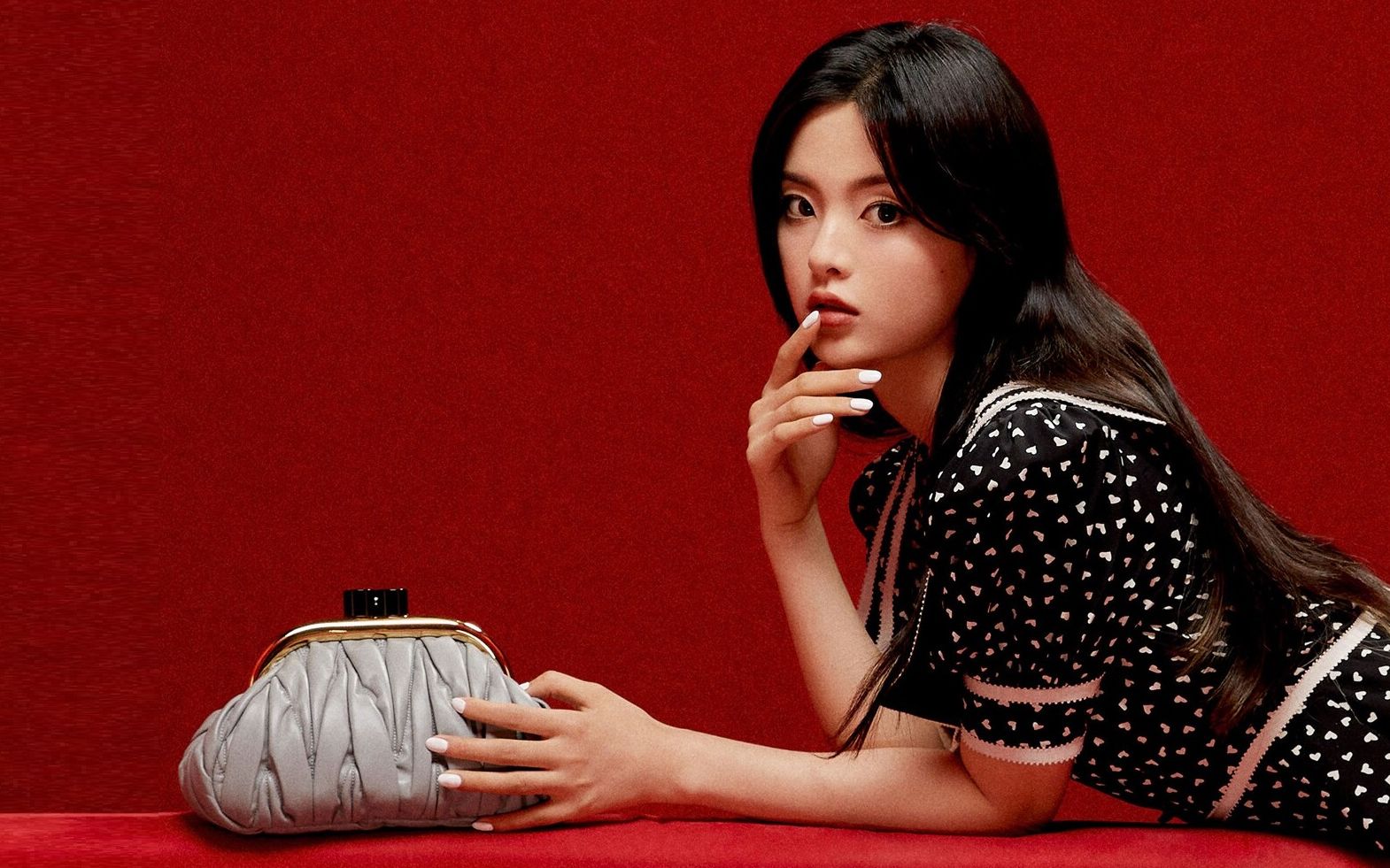 探索miumiu2020七夕胶囊系列 杨超越