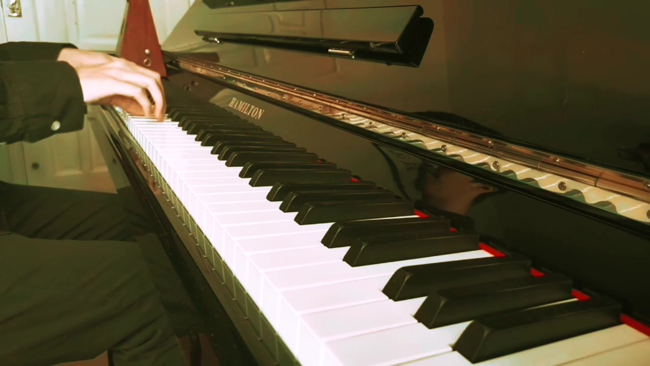 钢琴即兴演奏 《我和我的祖国》