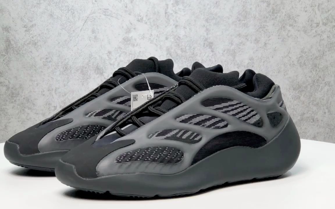 yeezy 700 v3 黑武士h67799
