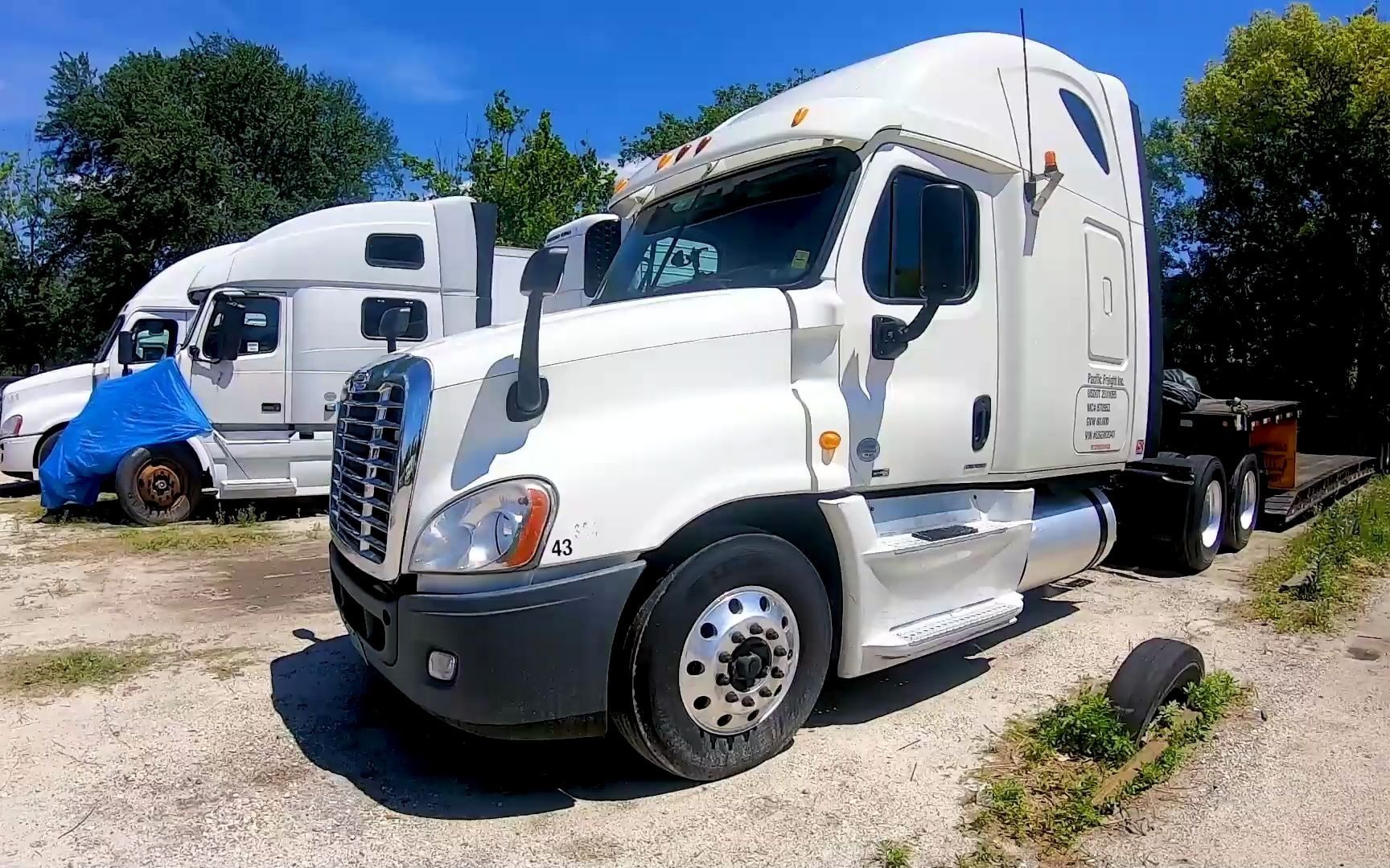 【美国卡车司机】系列连载 老款福莱纳cascadia 首次lowboy低平板半挂