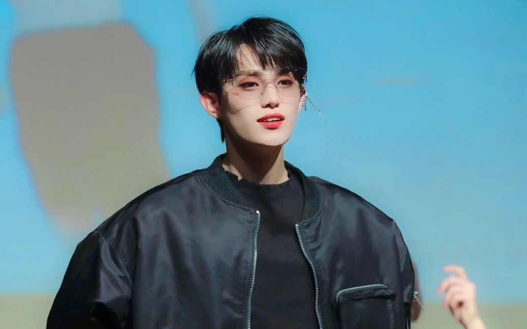 onlyoneof 220211 签售 monsta x medley 李镕秀mill直拍