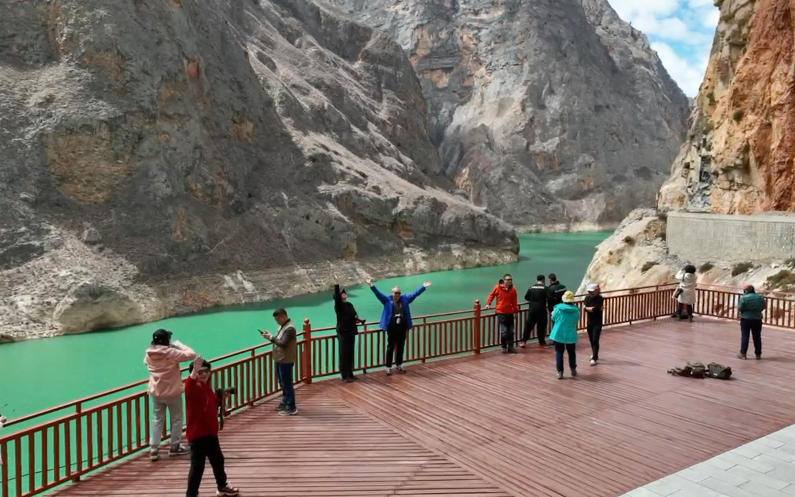 蜿蜒飘舞东旺大峡谷,中国第二最壮美江湾金沙江月亮湾