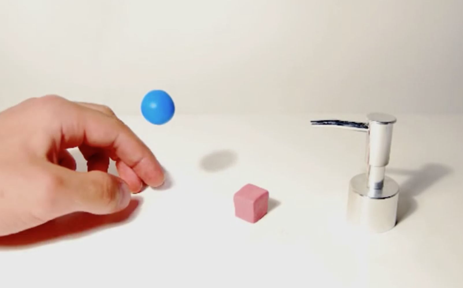 [图]【定格动画】神奇肥皂水-Magic Soap. Stop Motion Animation