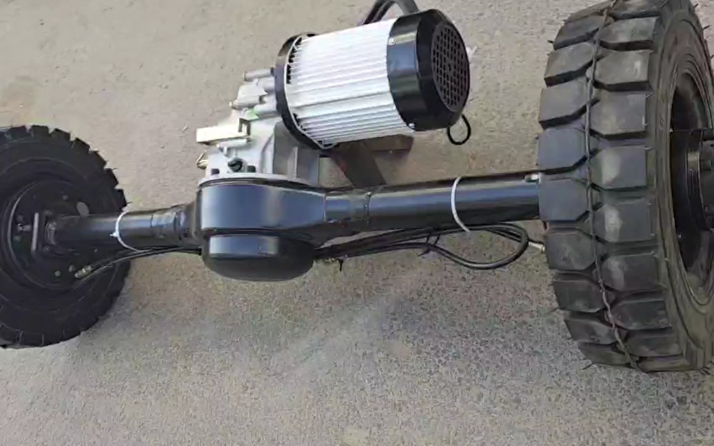 全悬浮载重后桥