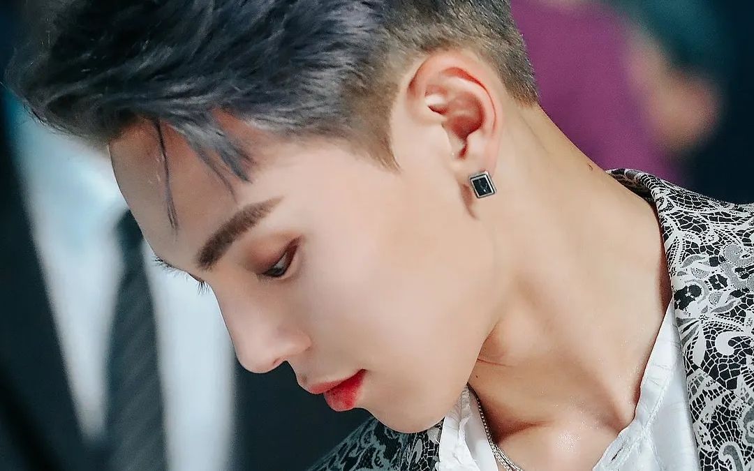 【shownu||孙贤祐】怎么会有这么帅的人哇!