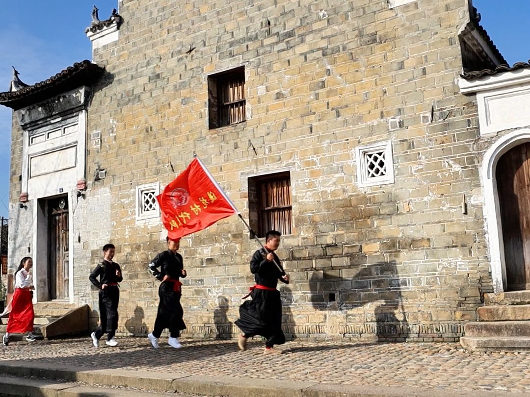 千年流坑,百世流芳,号角吹响,流坑古村代表队积极备战中,1月21日 于古第一村流坑古村等你来战哔哩哔哩bilibili