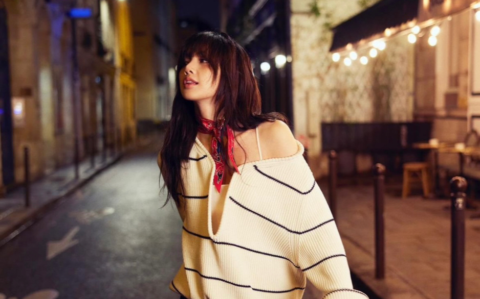 lisa ins 最新更新