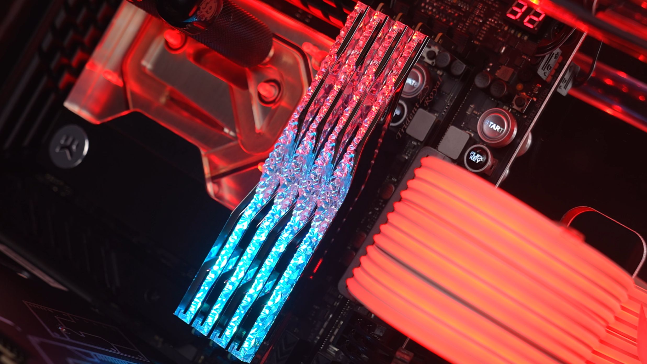 芝奇皇家戟ddr5内存条.高端旗舰高频率内存