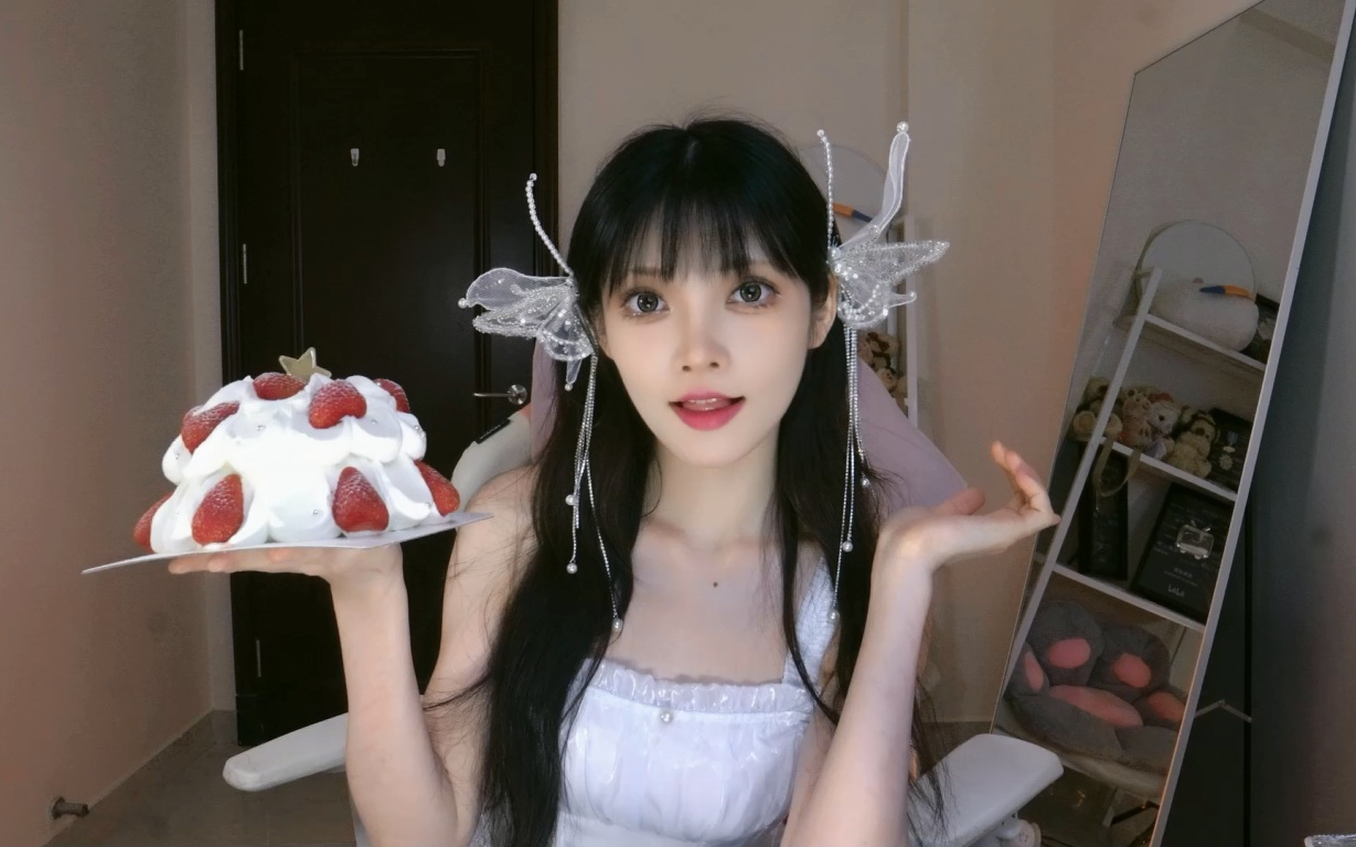 宵鱼鱼 生日回! 2023-08-01 直播