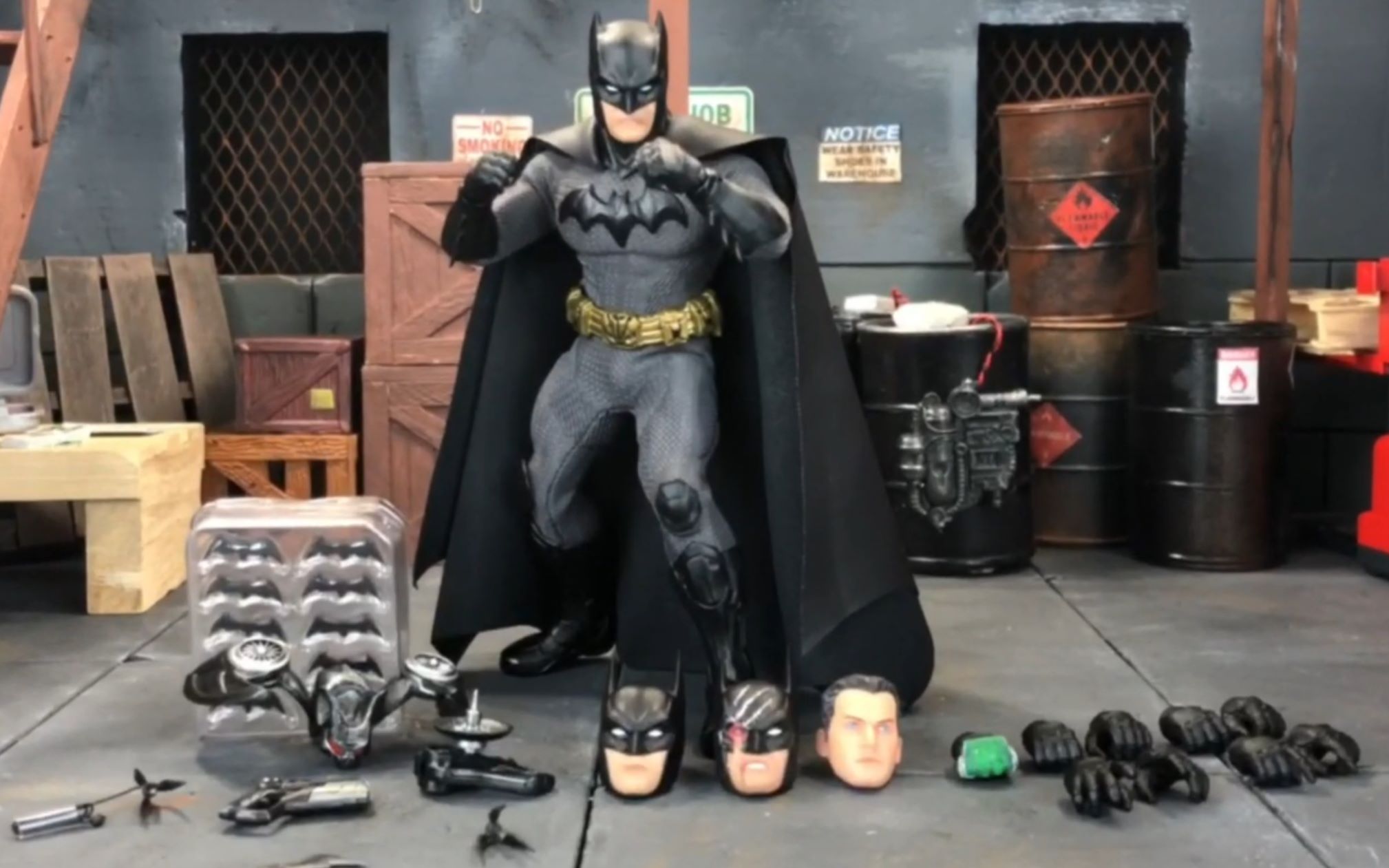 蝙蝠侠Mezco Toyz One12 Collective DC Universe Sovereign Knight Batman Action Figur哔哩哔哩bilibili