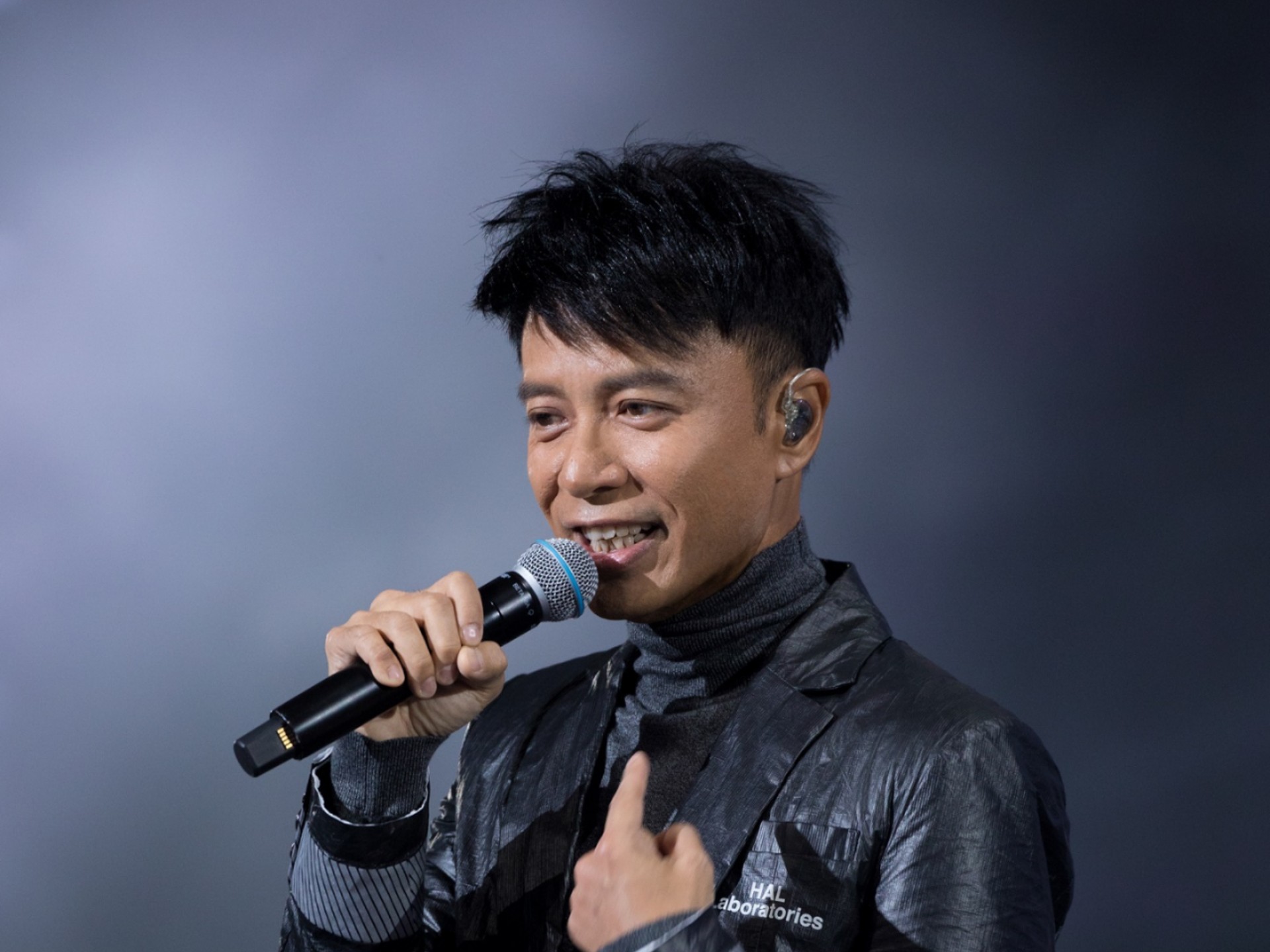 李克勤演唱会!超清饭拍!