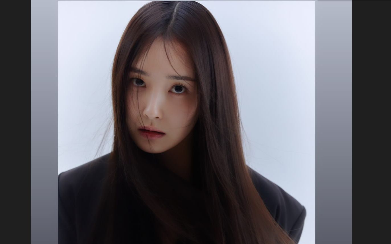 【231101】uni.t队长裴优熙新简历组照-知元:你很特别!