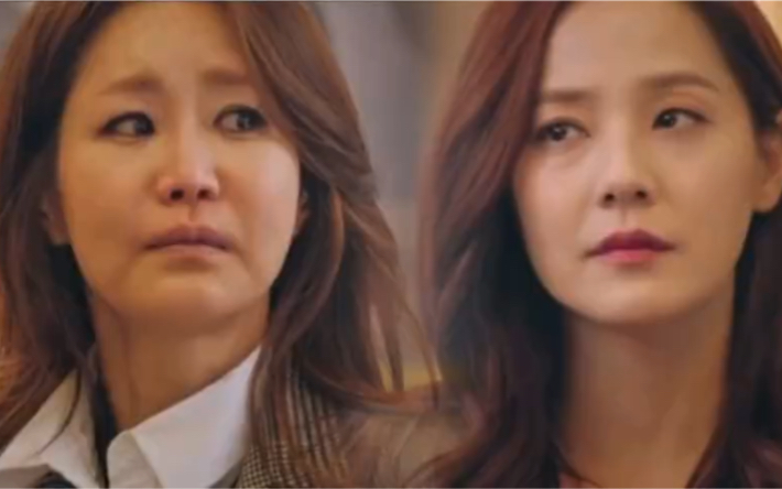 韩剧顶楼2姜玛丽与吴赟熙抱头痛哭互相安慰ep04cut23