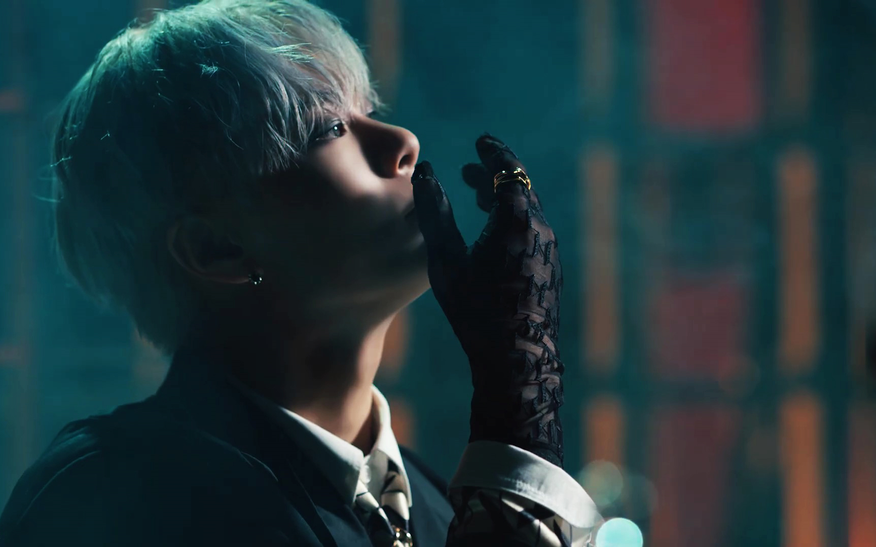 【超清】性感本身 文彬 & 产贺 - madness mv(中文字幕)