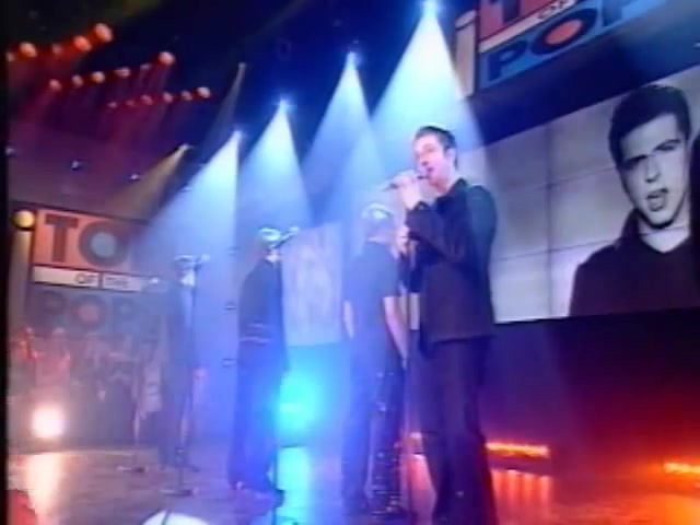 [图]【高中英语老师必备英文歌/经典】Westlife - Seasons in the Sun (Live 2000 TOTP)