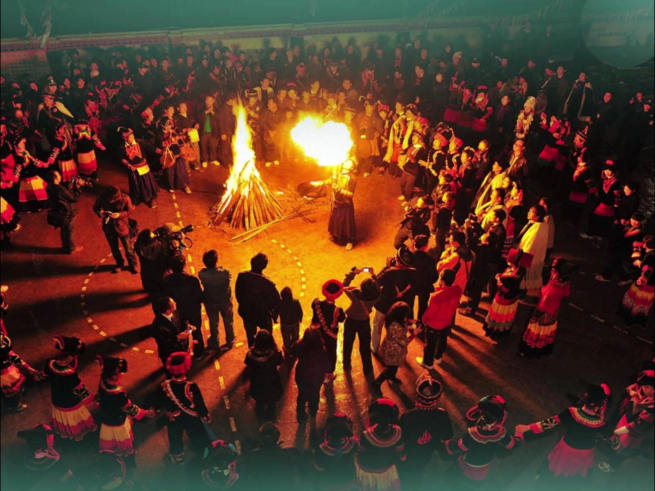 彝族"火把热",沉浸式感受文化热潮#火把节#彝族#凉山dou是好风光#民族