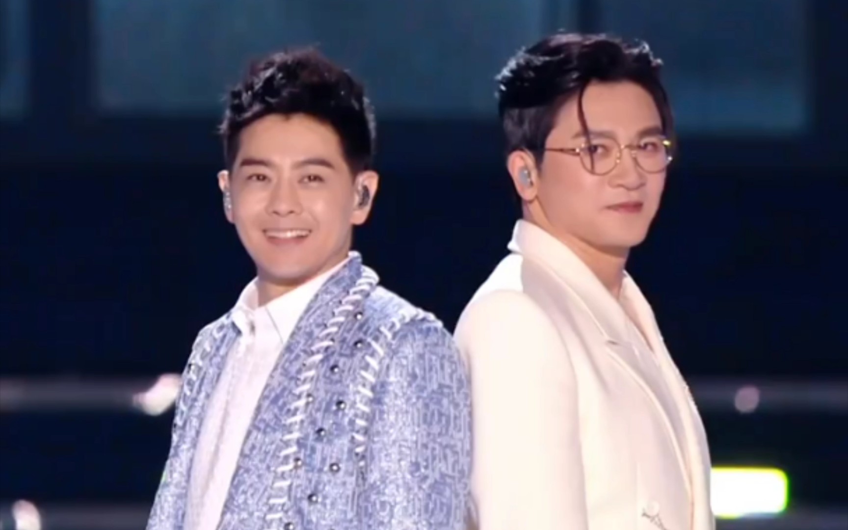 苏有朋林志颖合唱快乐至上 02爷青回了!