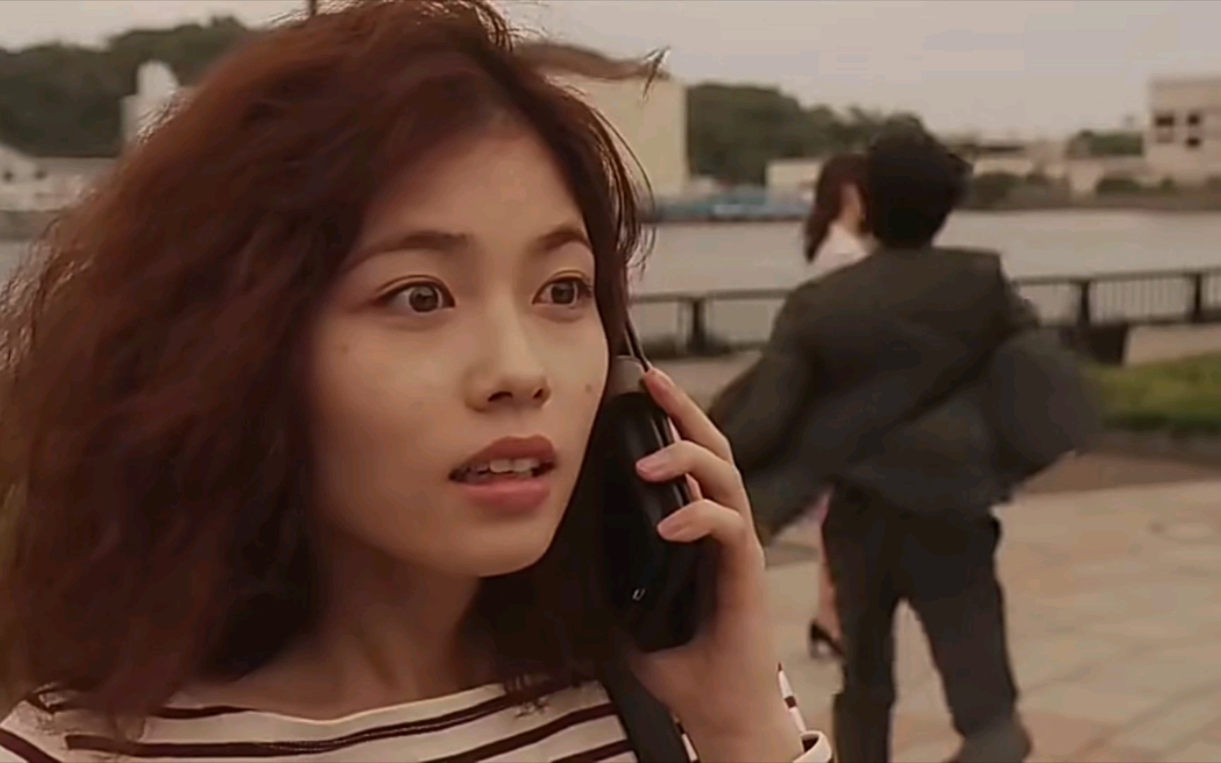 【日版】【她很漂亮】男女主长大后第一次见面 童年美好回忆_哔哩哔哩