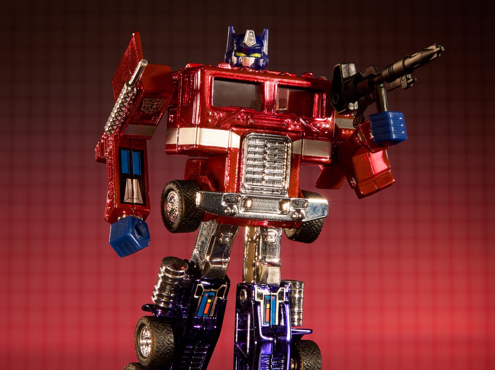 新品发布:风火轮联名变形金刚全合金g1擎天柱缩小版,80美元,人形高3.