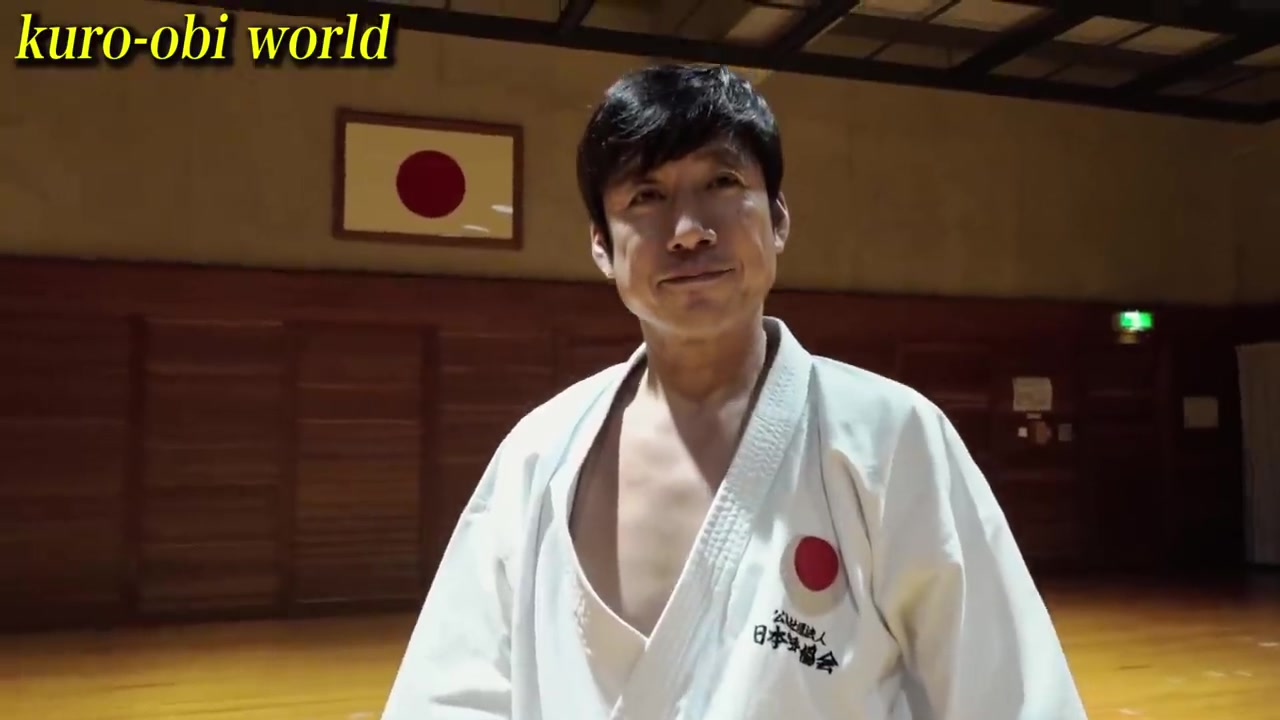 空手道中达也师范教授不能被格挡的空手道手刀