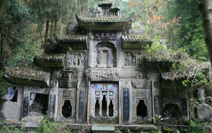 【央视纪录片】无棺古墓(全2集)