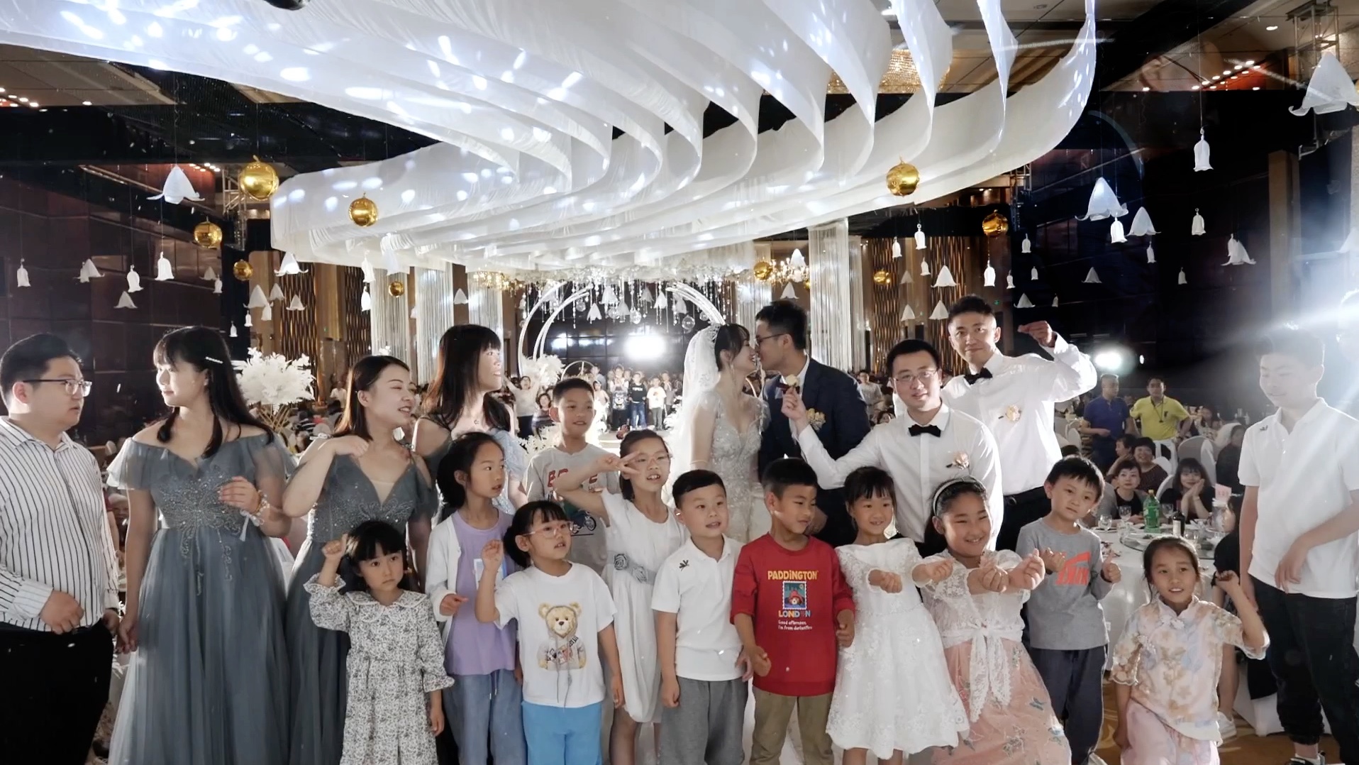 [图]《Jay's wedding》 piano，零基础学习钢琴几个月，在婚礼上自弹迎接自己的新娘，圆满礼成，哦耶！