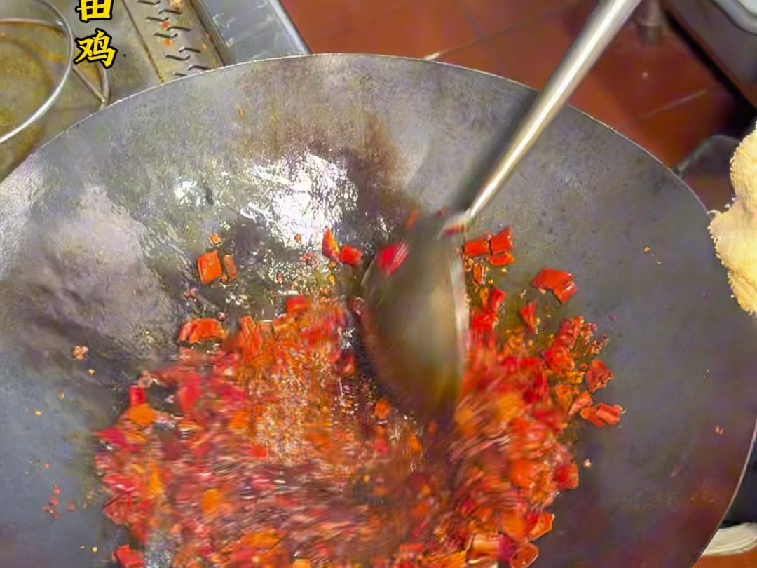 重庆下饭菜烹饪大赛,来自阿辉黔江鸡杂的三位选手,将展开巅峰对决!#重庆美食#阿辉黔江鸡杂哔哩哔哩bilibili