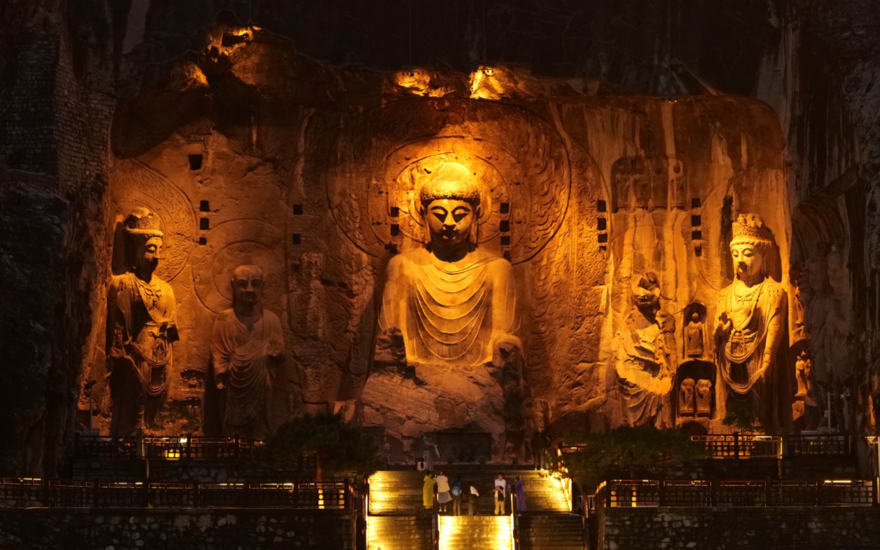 松下s5*洛阳碎片*龙门石窟卢舍那大佛(夜)