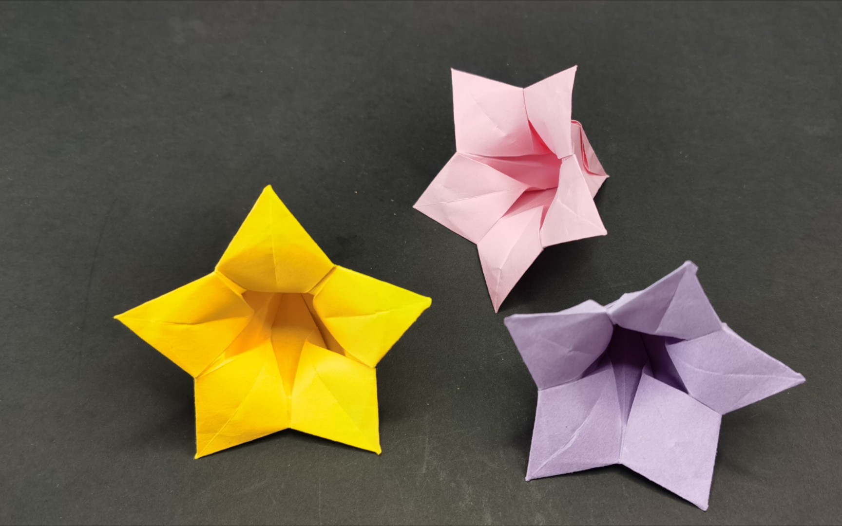 【折纸】五角星花折纸,可能有点像喇叭花,仔细一看还是不一样_哔哩