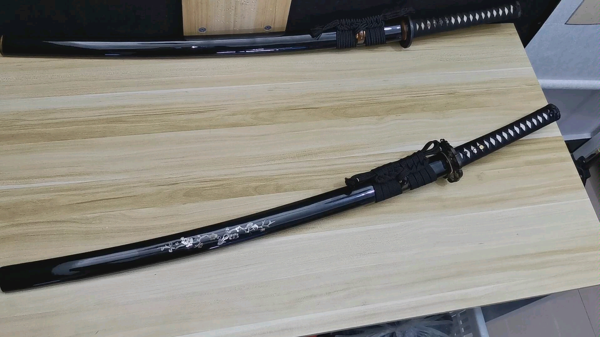 白泽堂日常质检鎏金镡螺钿鞘须弥夹钢刀