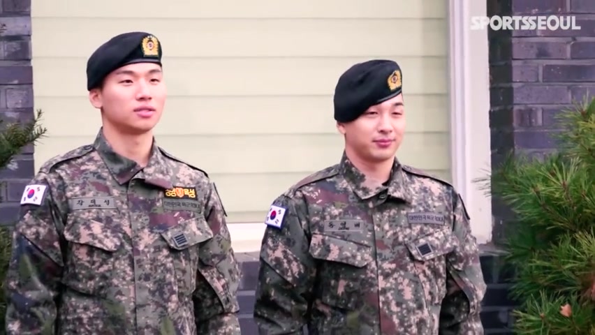 bigbang 东永裴taeyang, 姜大声退伍现场