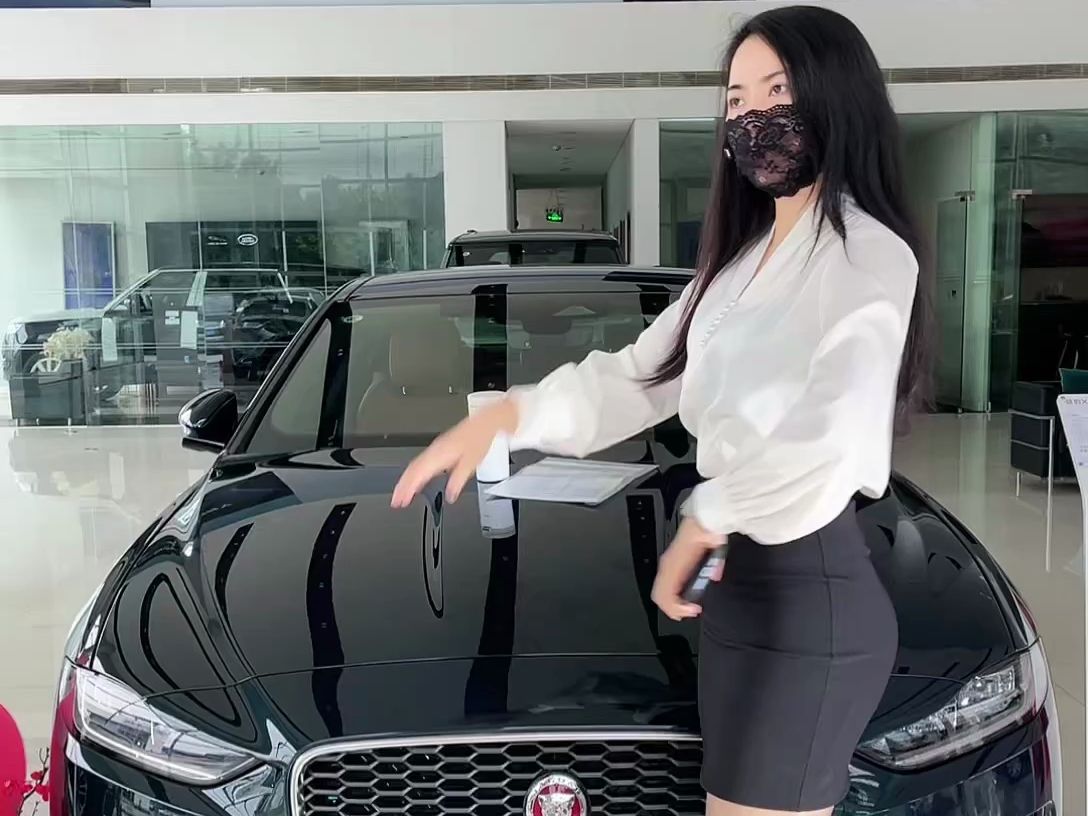 大长腿美女汽车主播0704 (8)