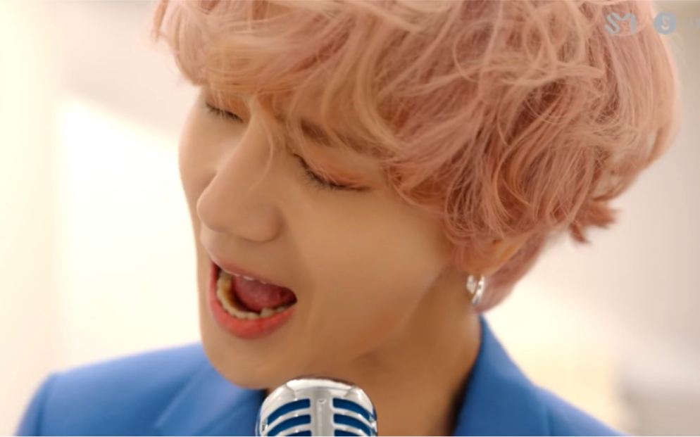 【金钟云/艺声】pink magic mv | 粉发的云云(cr.